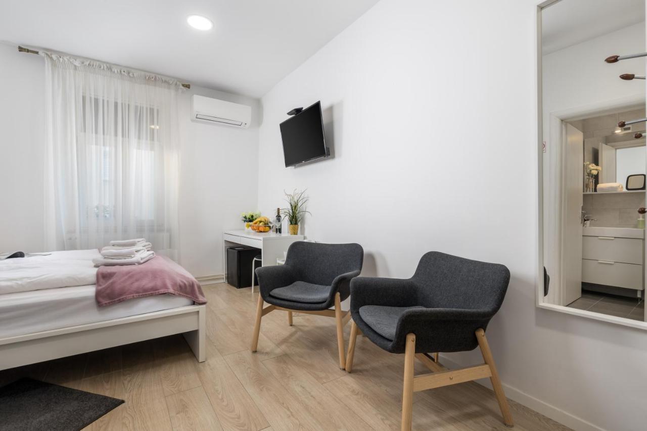 Delta Rooms Rijeka Exterior foto