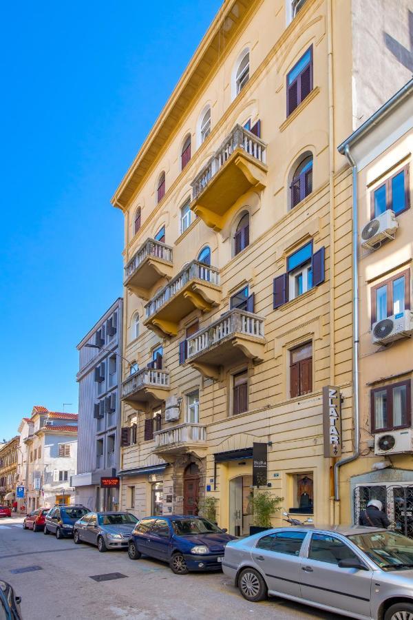 Delta Rooms Rijeka Exterior foto